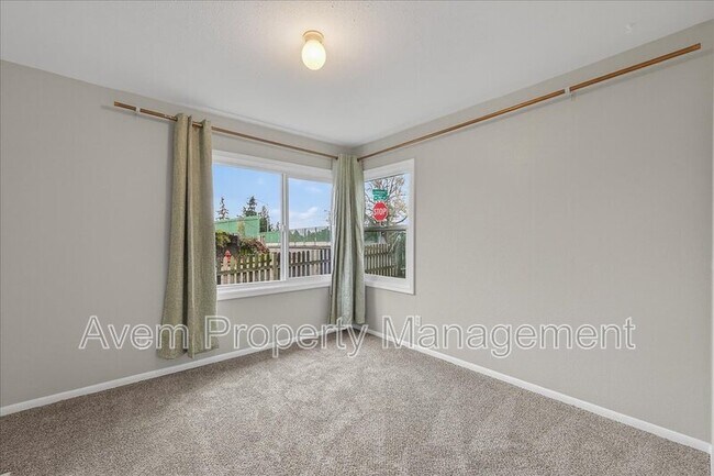 Foto del edificio - 7405 NE Jonesmore St