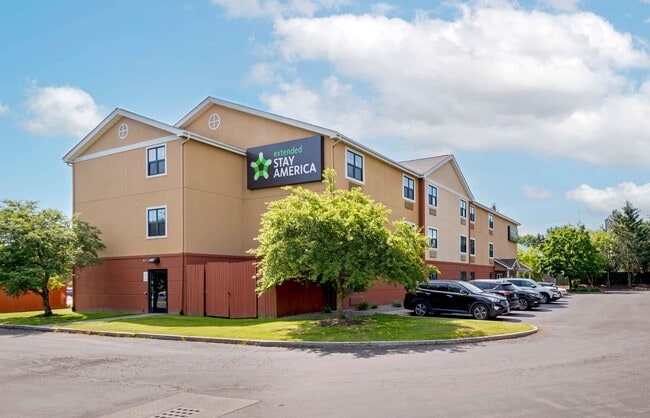 Building Photo - Furnished Studio-Syracuse - Dewitt