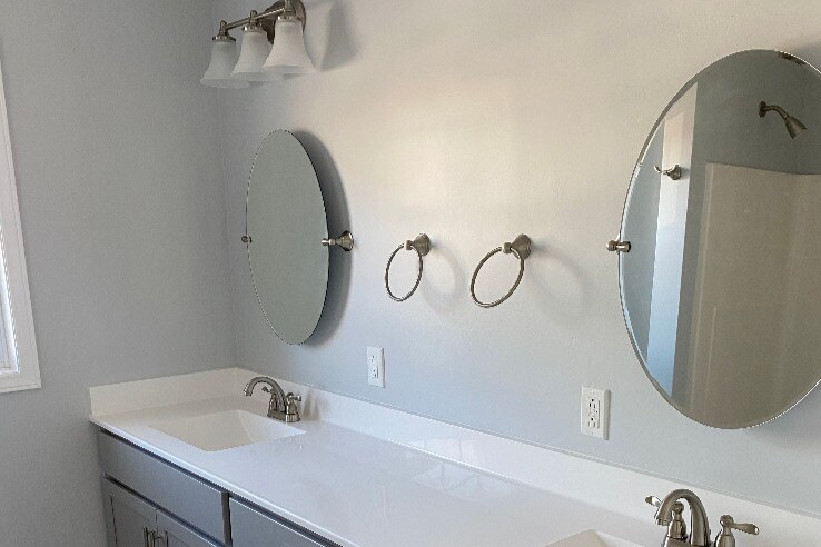 Bathroom - 1014 6th Ave