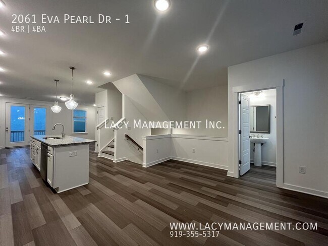 Building Photo - 2061 Eva Pearl Dr