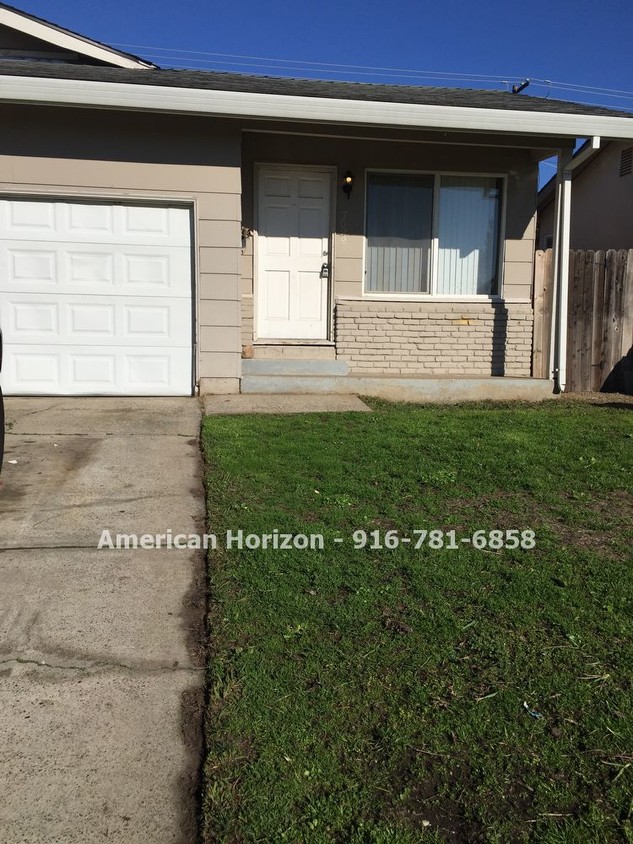 Foto principal - 2 Bedroom duplex in Citrus Heights