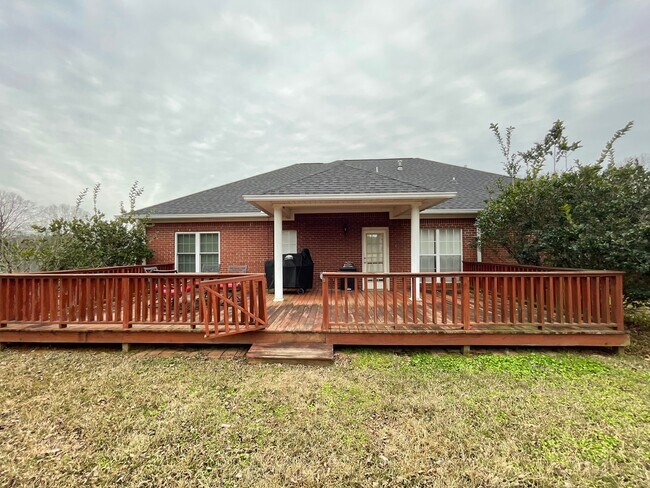 Building Photo - 103 Cow Creek Rd