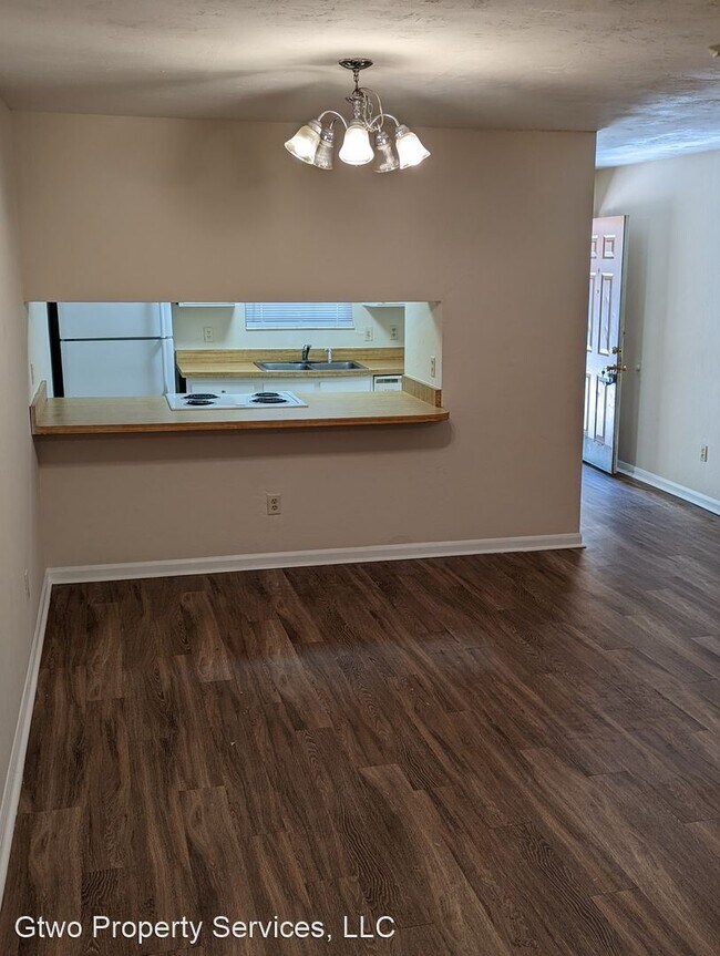 Foto del edificio - 2 br, 1 bath House - 421 East 8th Avenue