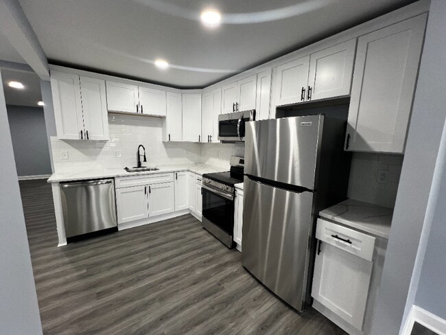 Foto del edificio - 220 Locust Ln