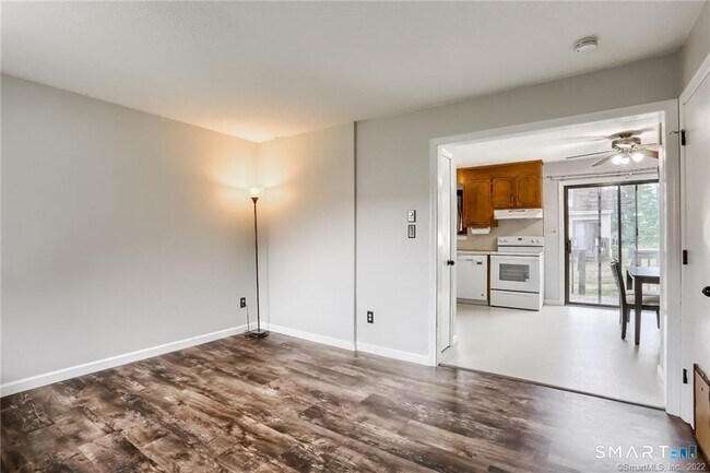 Foto del edificio - 820 Matthews St
