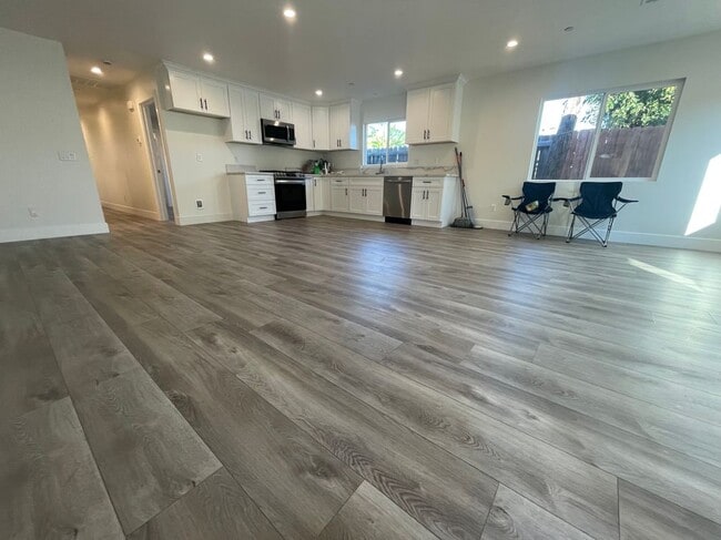 Foto del edificio - 3923 Franklin Ave