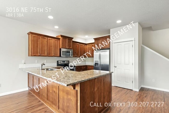 Building Photo - 3016 NE 75th St
