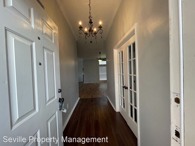 Building Photo - 4 br, 2 bath House - 18006 Hillcrest Rd