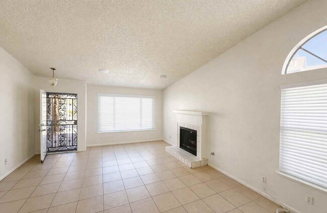 Building Photo - 3213 Coral Harbor Dr