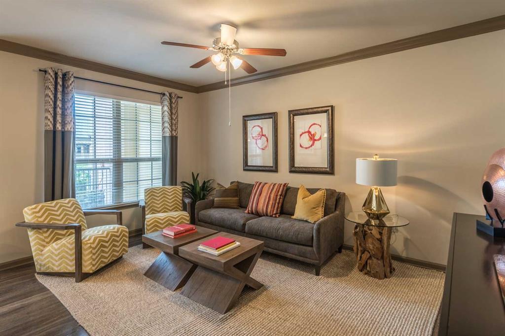 Foto principal - 14695 Briar Forest Dr