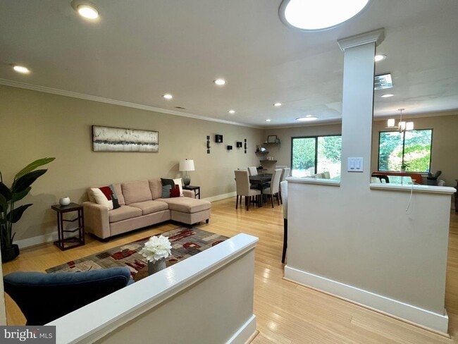 Building Photo - 11302 Gatesborough Ln