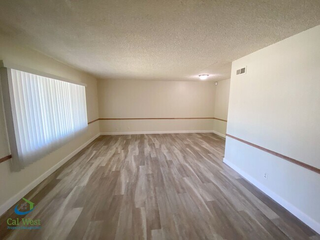 Building Photo - $3995-3 Bed 2 Bath Cupertino Home with lar...