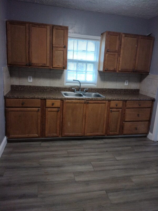 Building Photo - 318 31st Ave