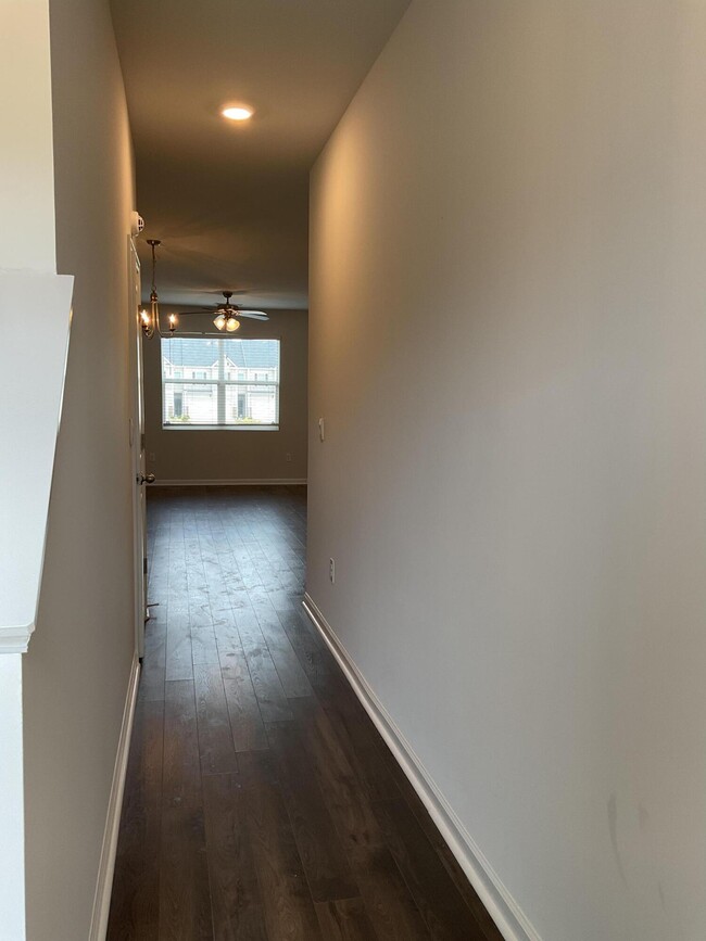 Foto del edificio - 4317 Newland St