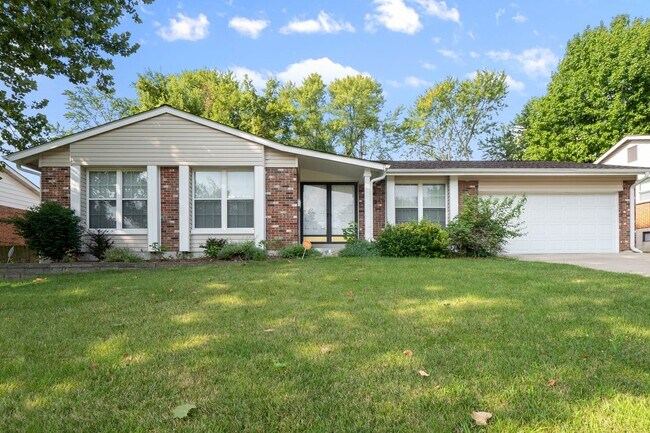 Building Photo - Single Family Home in Florissant (3 Bed/2 ...