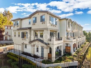 Building Photo - 101 Laurel Knoll Dr