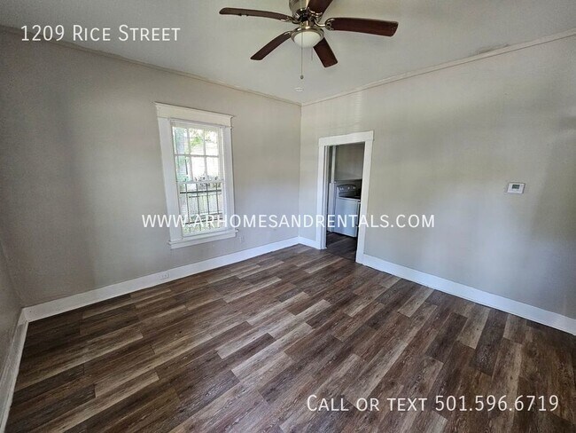Building Photo - 1209 Rice St