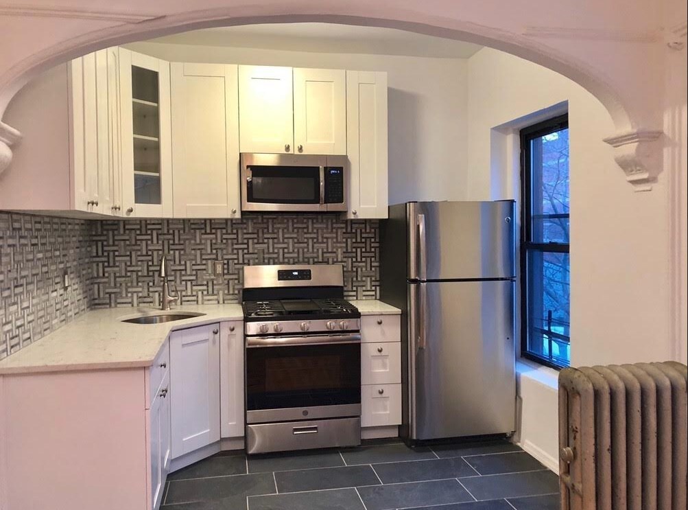 Foto principal - 270 Putnam Ave