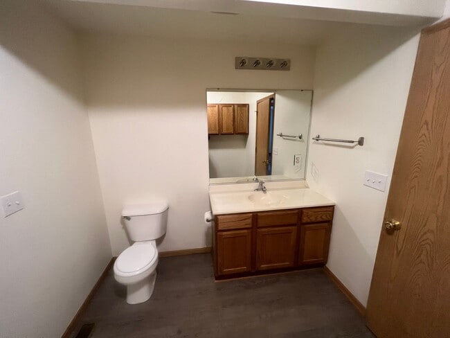 Foto del edificio - Beautiful 3-Bedroom Single Family Home in ...