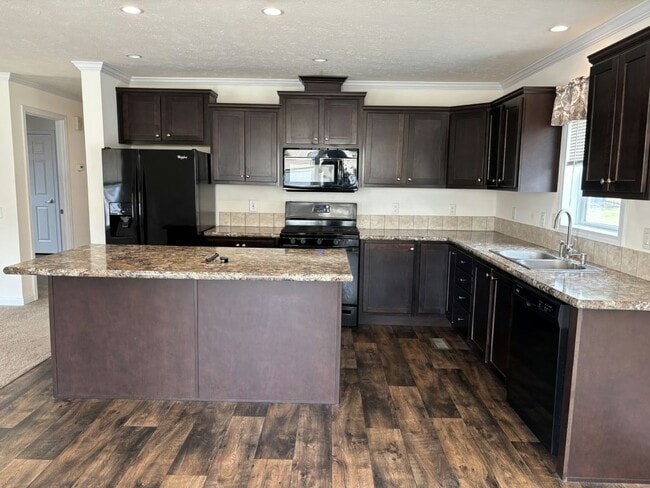 Building Photo - 25621 Shoal Creek Dr