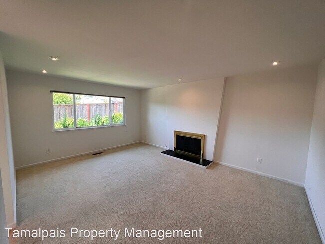Building Photo - 4 br, 2 bath House - 15 Isbella Court