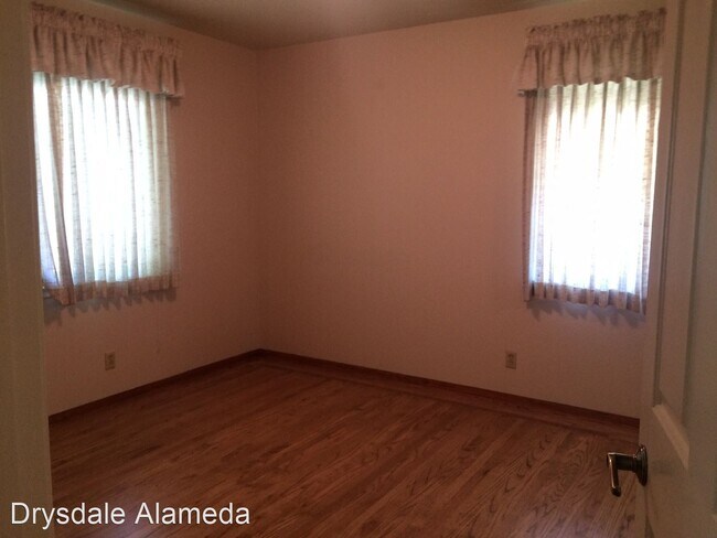 Foto del edificio - 3 br, 2 bath House - 3201 Monte Vista Ave