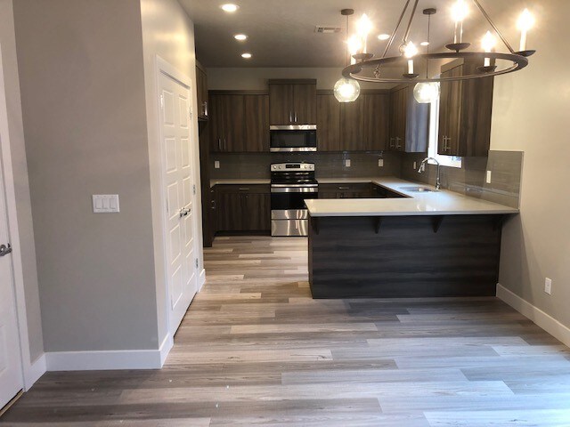 Building Photo - 438 N Stone Mountain Dr