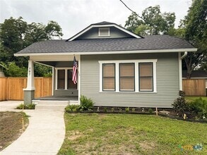 Building Photo - 507 W Brazos St