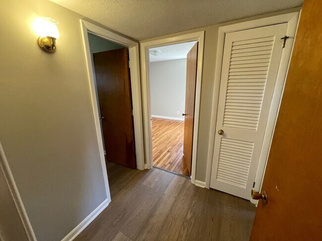 Foto del edificio - SHJ295-602 Lark Drive