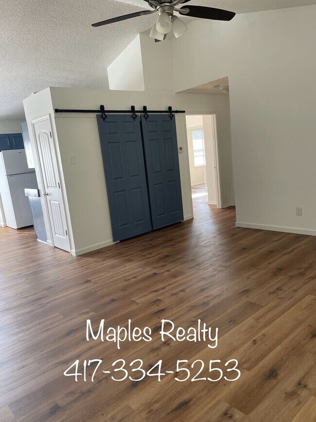 Foto del edificio - 2 bedroom, 1 bathroom apartment in Kirbyville, MO