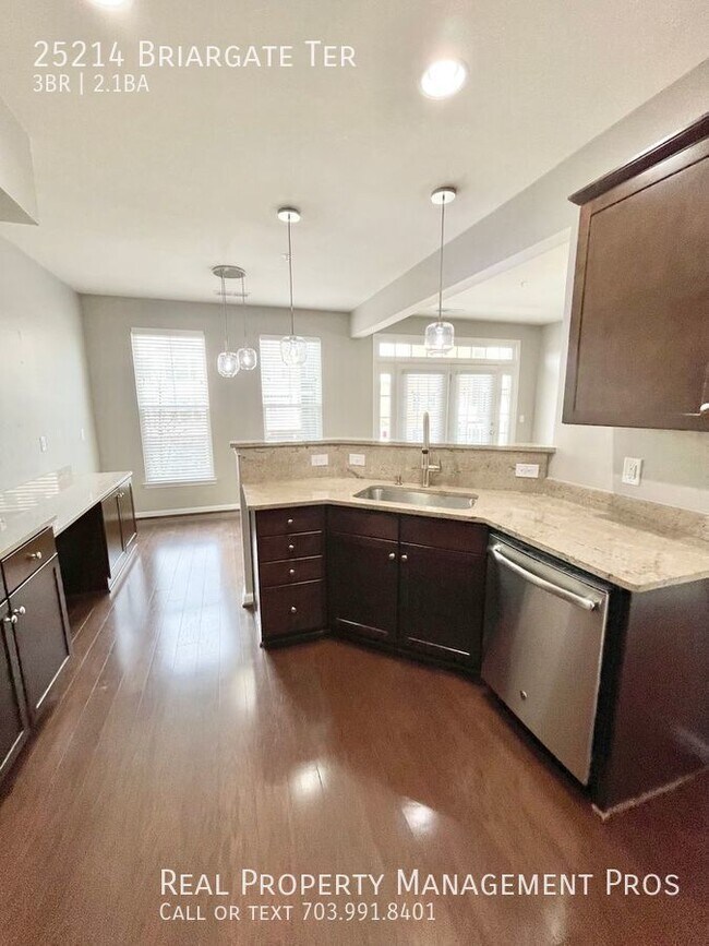 Foto del edificio - 25214 Briargate Terrace