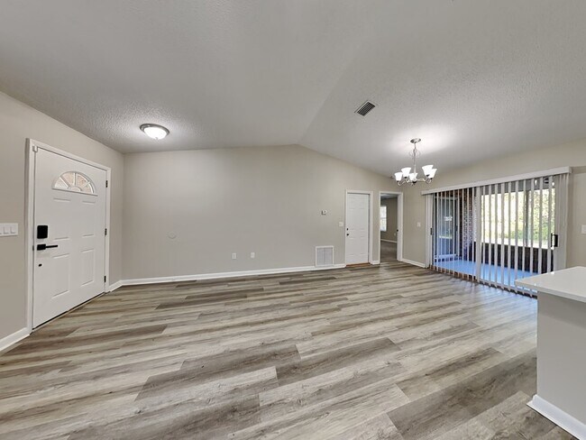 Foto del edificio - 150 Eldorado Dr