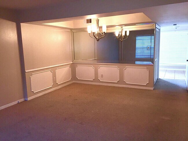 Foto del edificio - 10330 Briar Forest Dr