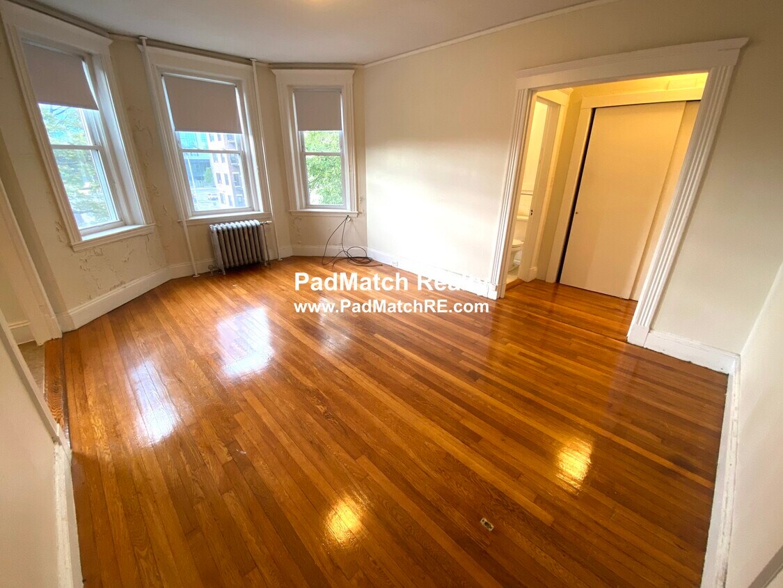 Foto principal - 231 and 235 Park Drive