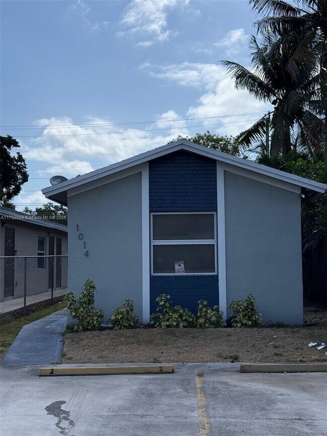 Foto del edificio - 1014 NW 6th Ave