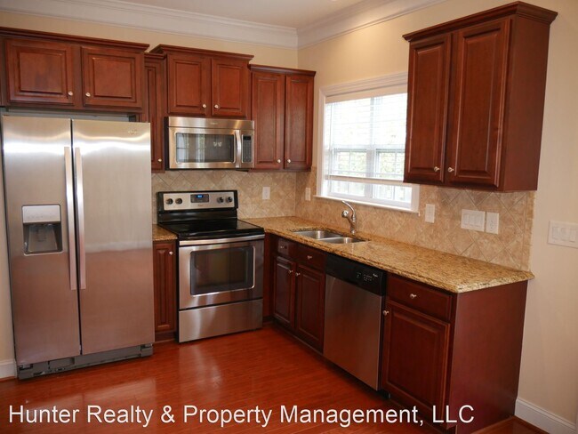 Building Photo - 5076 Wyngate Village Dr