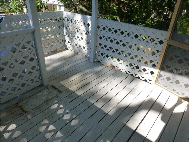 Building Photo - 643 Wisteria Ct