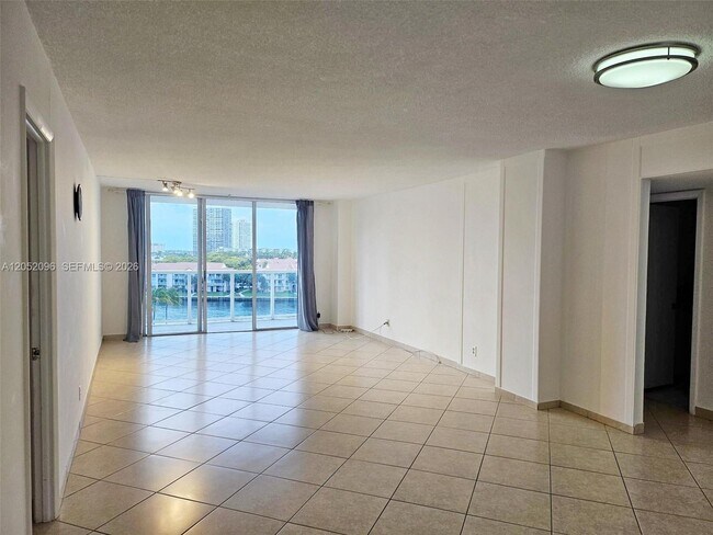 Foto del edificio - 3800 S Ocean Dr