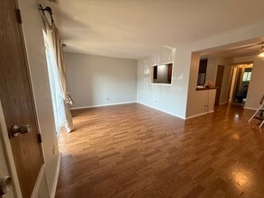 Building Photo - 2256 Abbeywood Dr