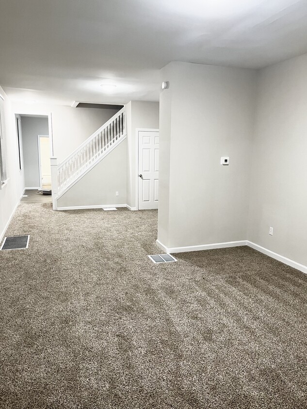 Primary Photo - 2515 Prospect St