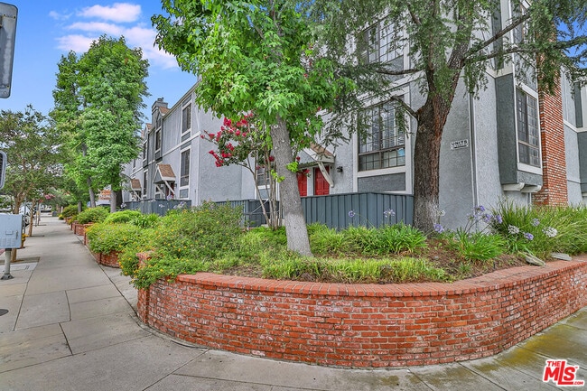 Building Photo - 18100 Burbank Blvd