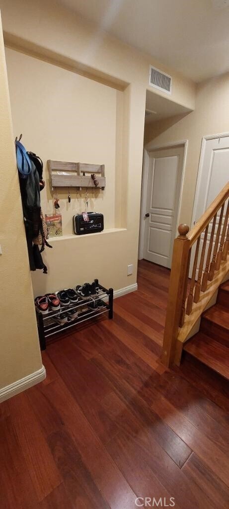 Foto del edificio - 11 Tall Oak