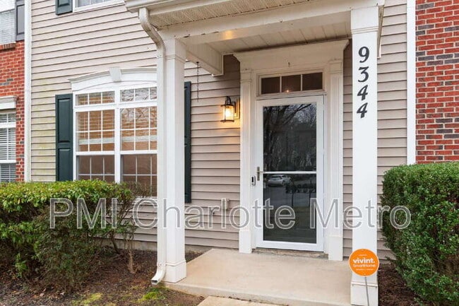 Foto del edificio - 9344 Greenheather Dr