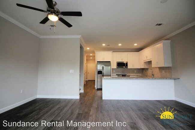 Building Photo - 3 br, 2.5 bath House - 1813 Stable Lane