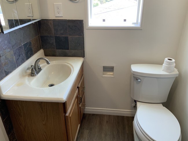 Bathroom - 5943 Tujunga Ave