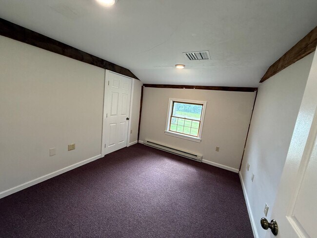 Building Photo - 1230 White Mountain Hwy