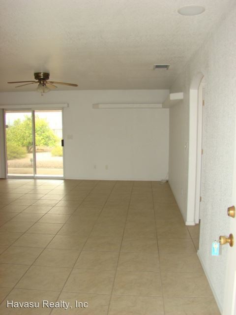 Building Photo - 3 br, 2 bath House - 3325 Mockingbird Drive