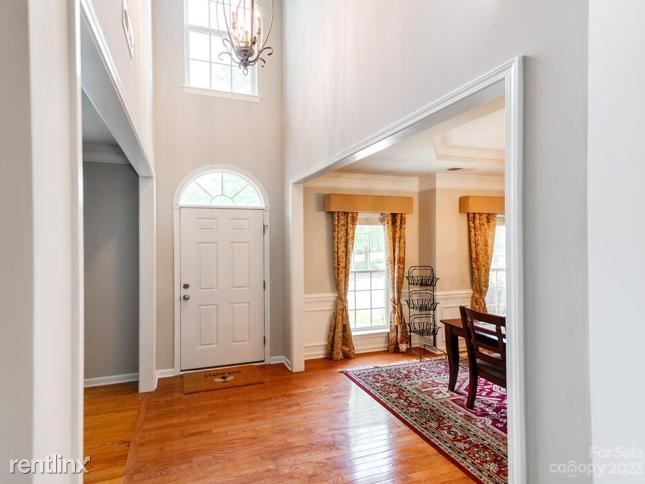 Building Photo - 5 br, 3 bath House - 7219 R Meyer Road