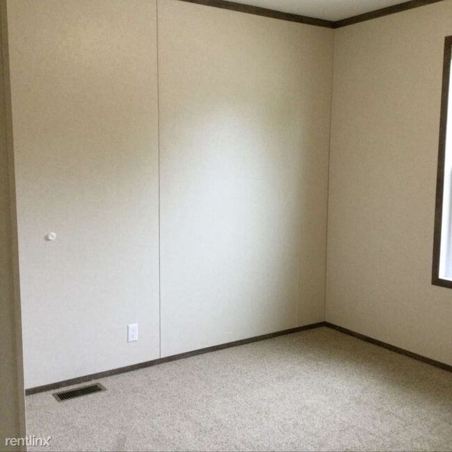 Building Photo - 3 br, 2 bath Mobile Home - 1647 Mill Oak A...