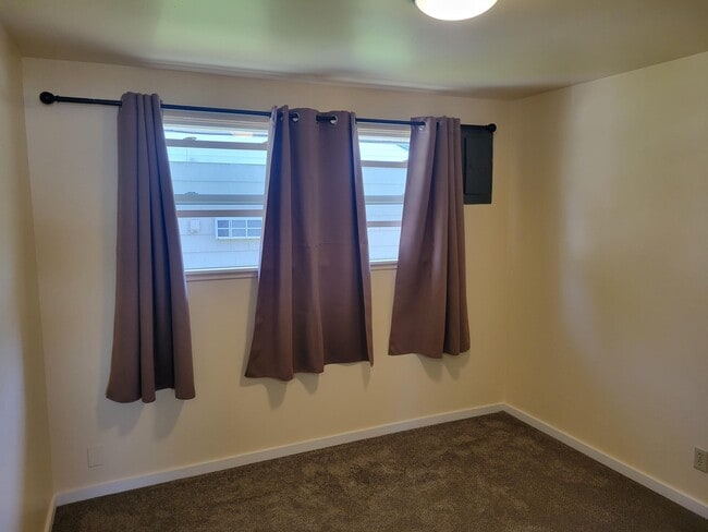 Bedroom-2 - 916 Gellatly St